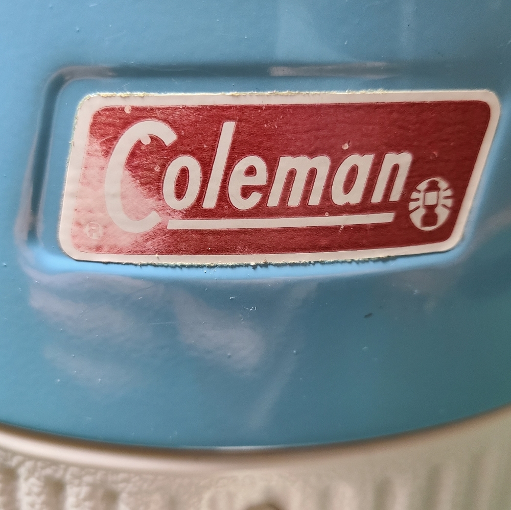 Vintage Coleman cooler jug. In Very nice condition. - Picture 9 of 12
